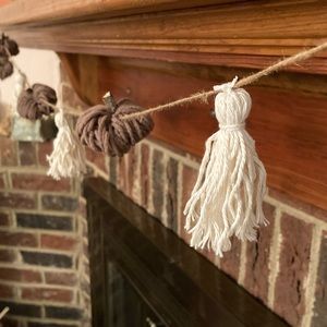 Mini Pumpkin Garland with Tassels